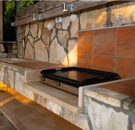 5 Bedroom Istrian Villa Estate with Large Pool and Gardens near Barban, Sleeps 12